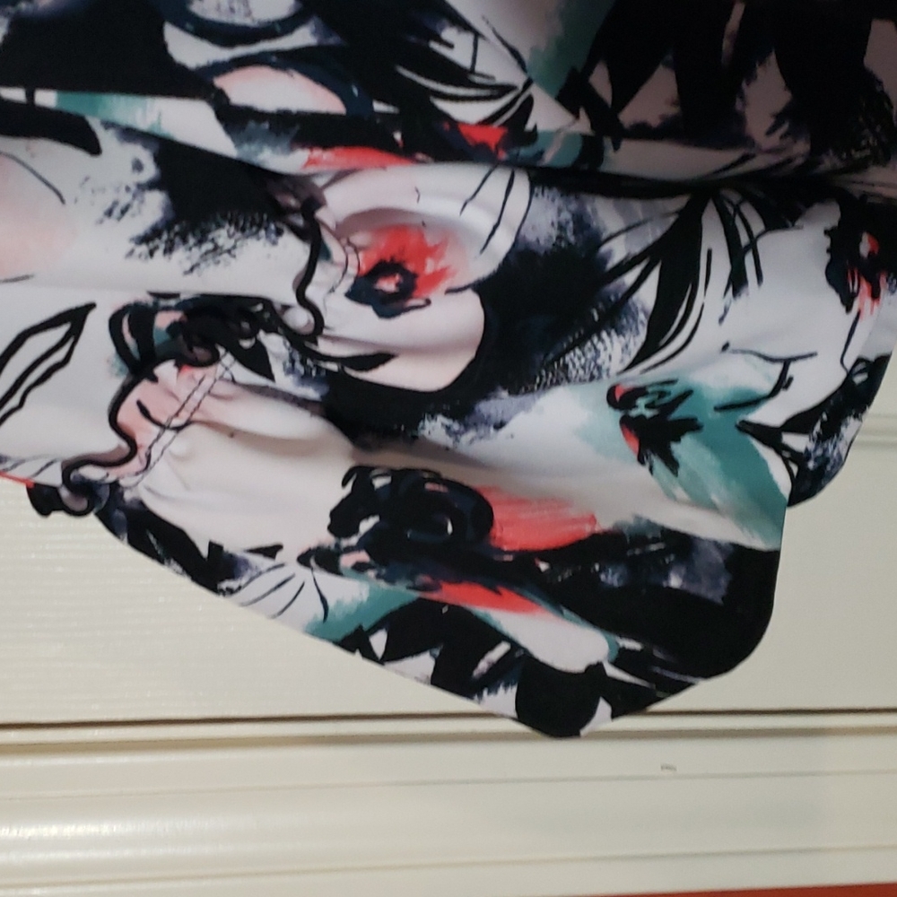 Lane Bryant floral print half sleeve blazer - Picture 4 of 11